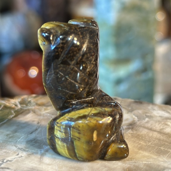 Tigers Eye Mini Cobra Snake Carving! - Picture 4 of 6